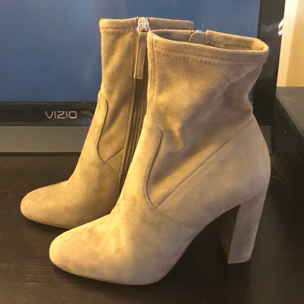 Steve Madden Suede Booties - Taupe